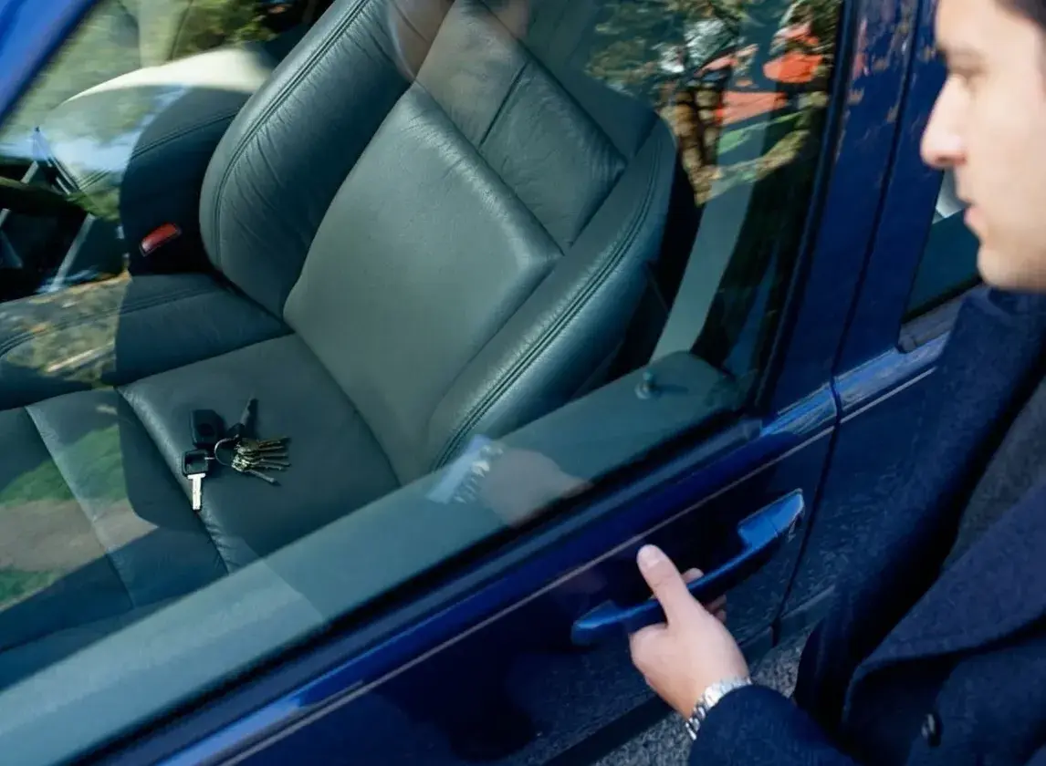 Broken Car Key Extraction